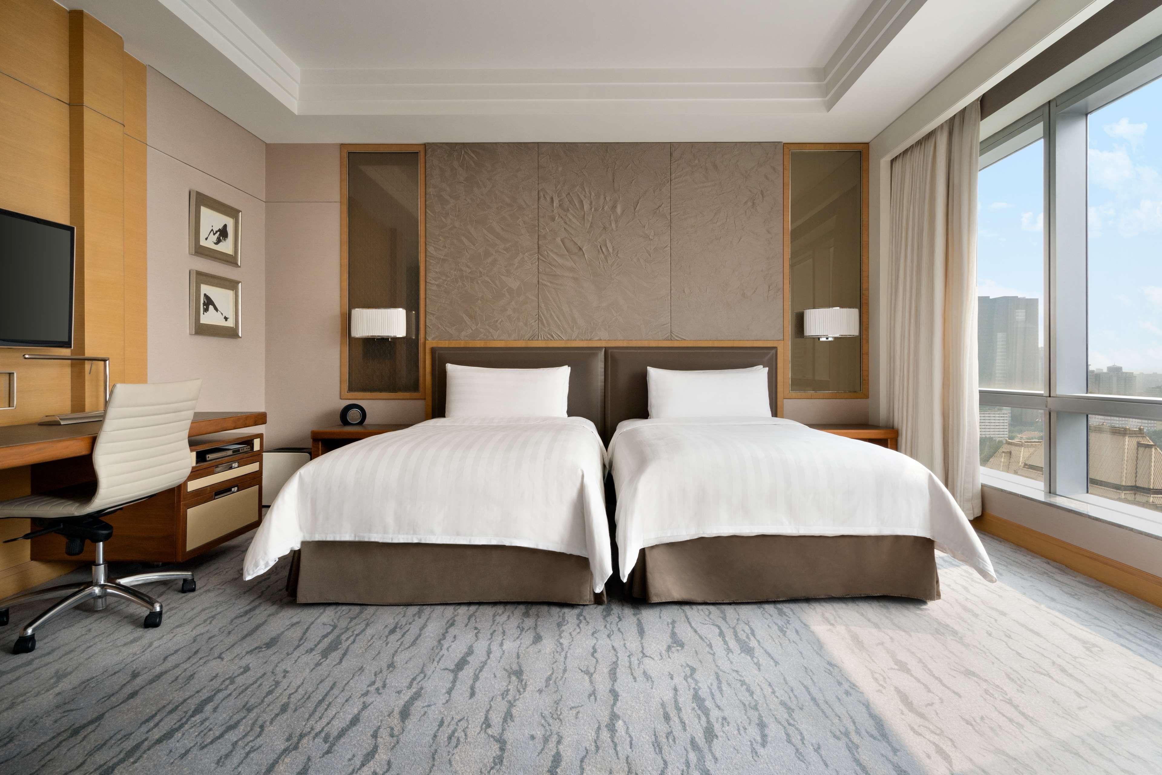 Kerry Hotel, By Shangri-la - 5 Kilometers To The Forbidden Hotel 5*